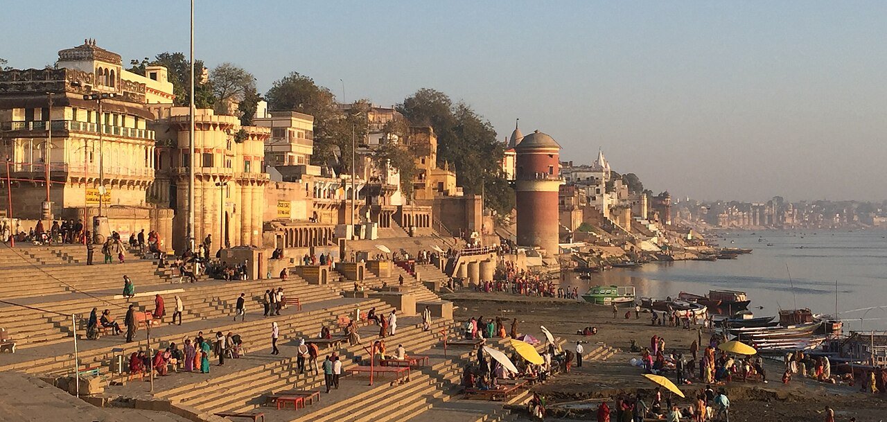 Solo Women’s Safety, Classical Music, and Maratha Echoes in Varanasi