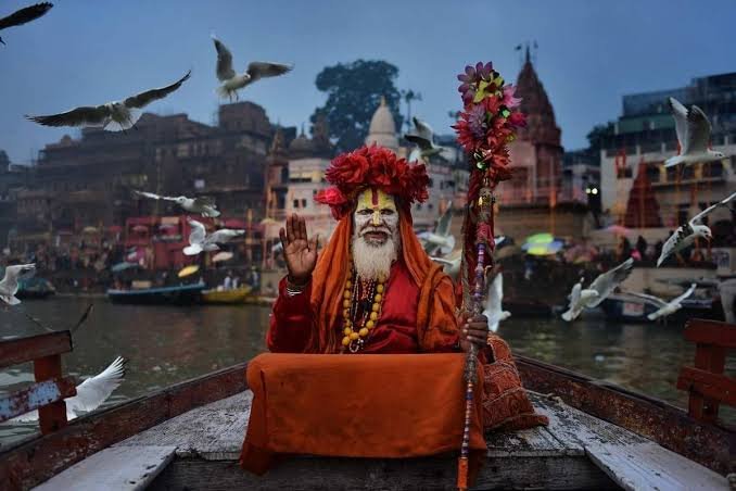 Assi Ghat Dawn To Nakkatayya A Nononsense Guide To Varanasis Hidden Crafts Aarti